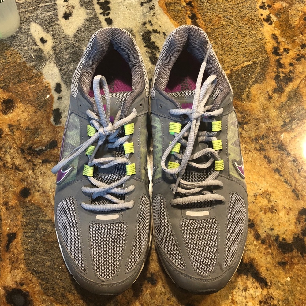 Nike Gray Tennis shoes